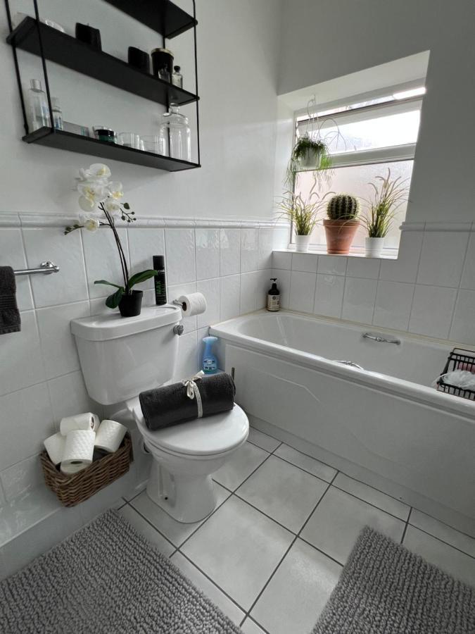 Lovely Apartment In Cork Exterior photo