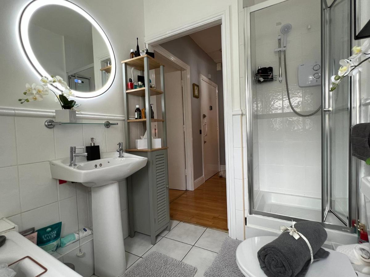 Lovely Apartment In Cork Exterior photo