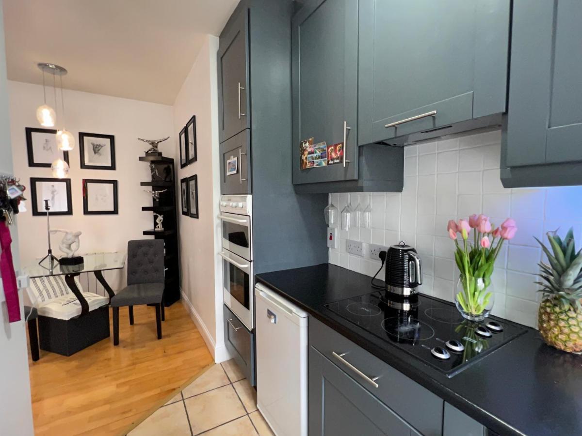 Lovely Apartment In Cork Exterior photo